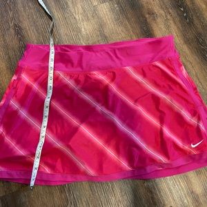 Nike athletic tennis skort size Large women pink